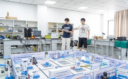人工智能時代高職教育的轉型之路 以近40所高職院校開設人工智能技術應用服務專業為例